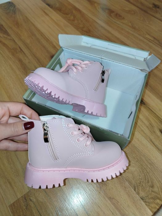 Нови детски ботички 15см стелка