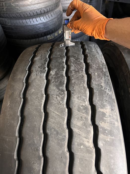 2 anvelope camion 385/65/22.5 , Continental /Michelin , 12-13 mm
