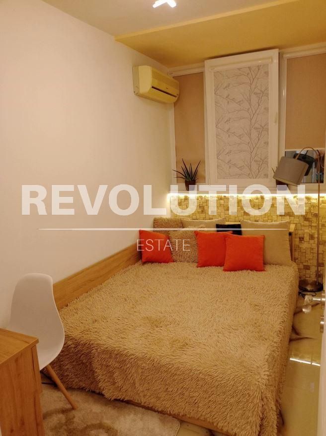 Дава се под наем Двустаен апартамент в Варна, ВИНС - 45 кв.м за 750 € - Снимка #3