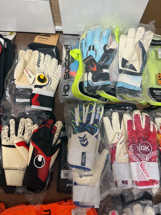 Вратарски ръкавици Uhlsport/Titan/twofive/HO  - размери 8,9,10
