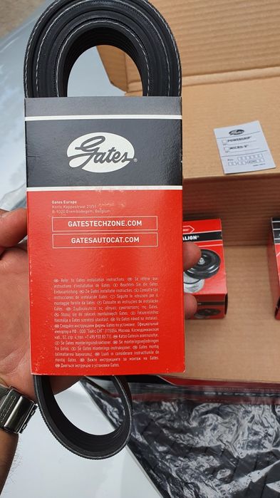 Mercedes Benz W203 C270 cdi (пистов ремък + 2 бр. ролки)