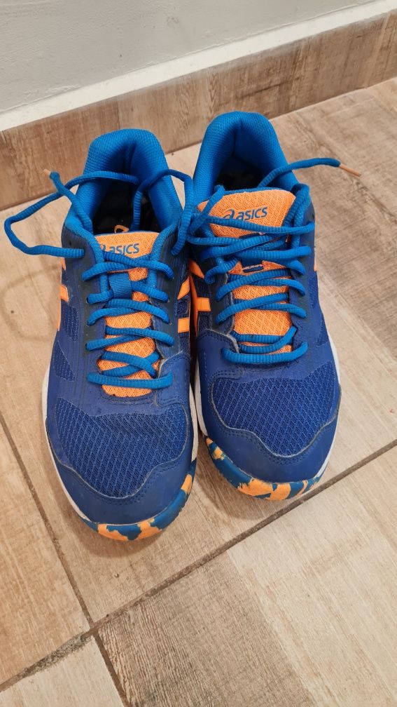 оригинални маратонки ASICS н.39