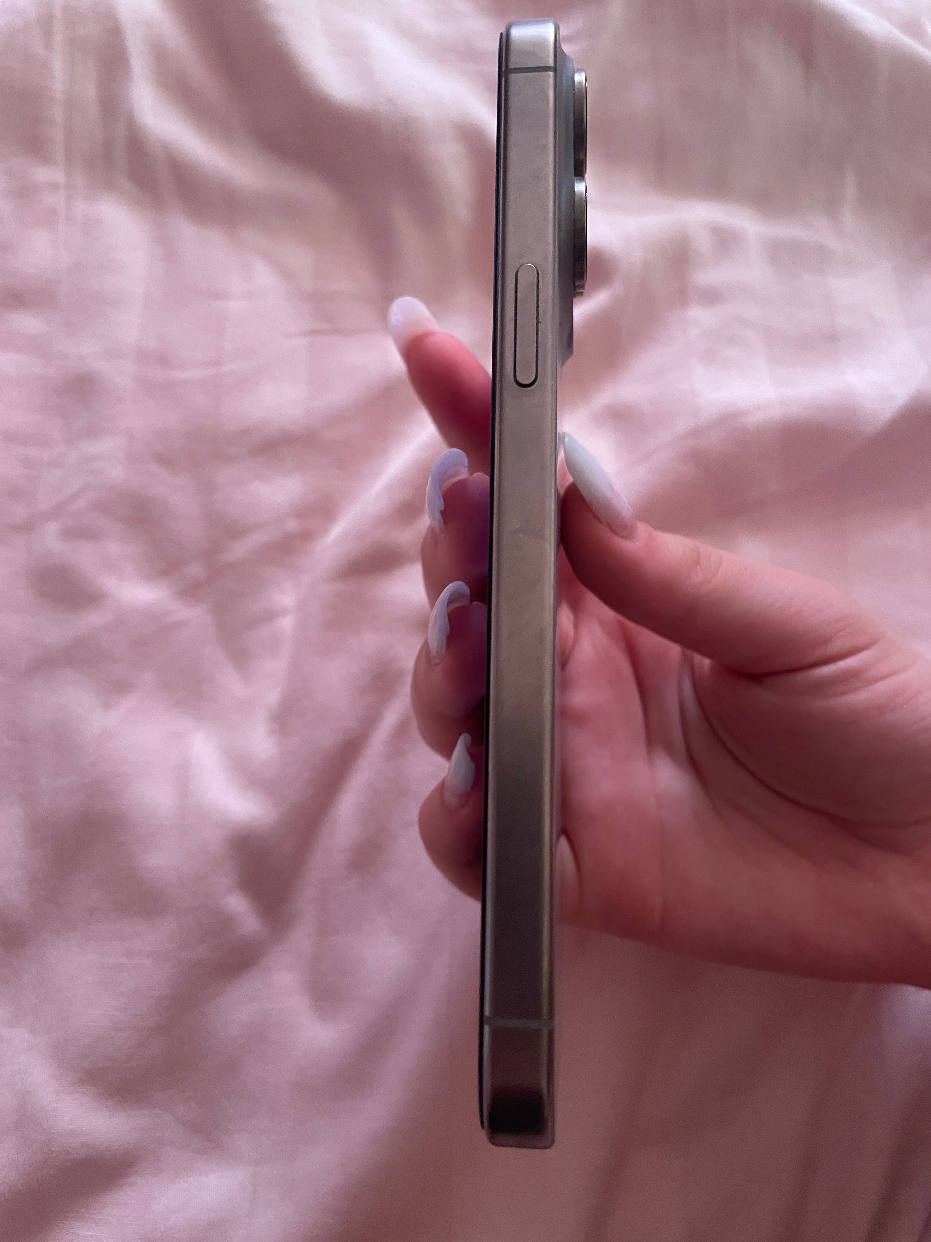 iPhone 15 Pro Max