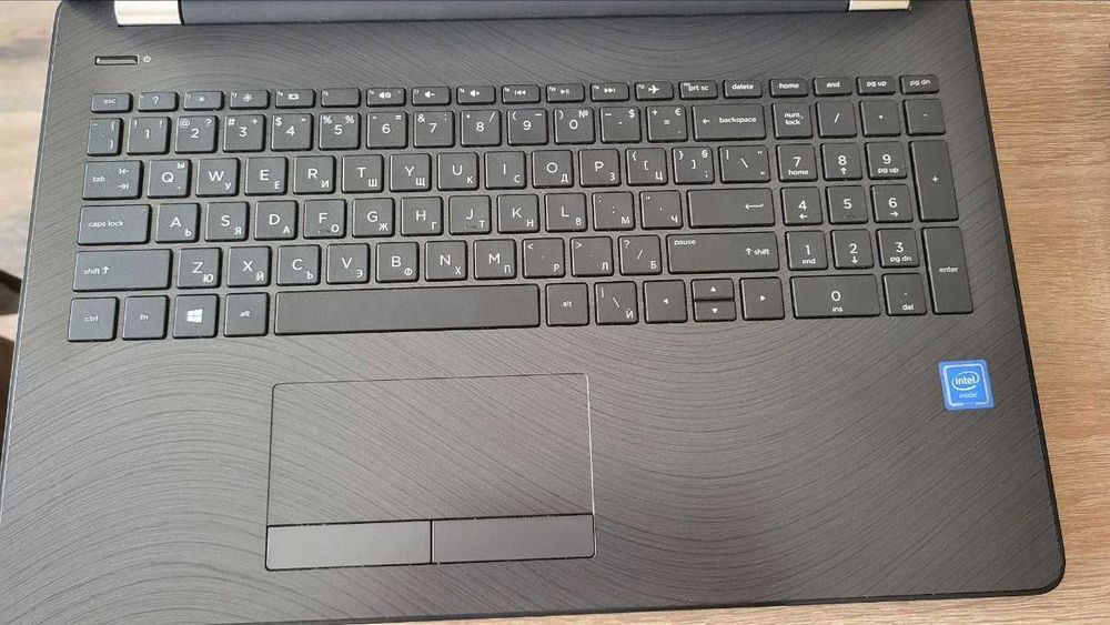Лаптоп HP 4gb RAM