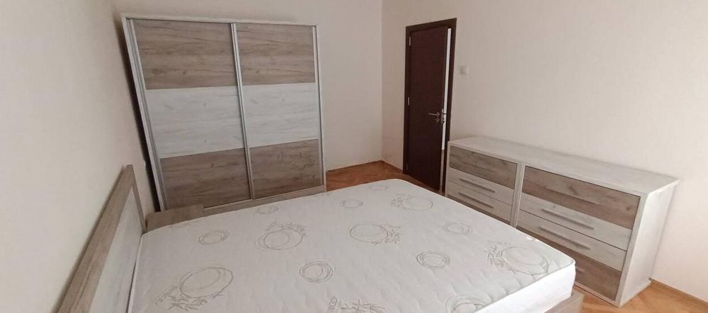 Дава се под наем Двустаен апартамент в Пловдив, Кючук Париж - 70 кв.м за 400 € - Снимка #2