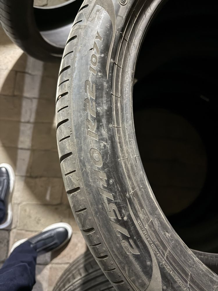 BMW X7 radnoy baloni Firelli orginal ikkta orqasi bor
