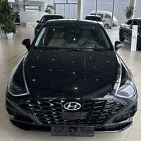 Hyundai Sonata Black