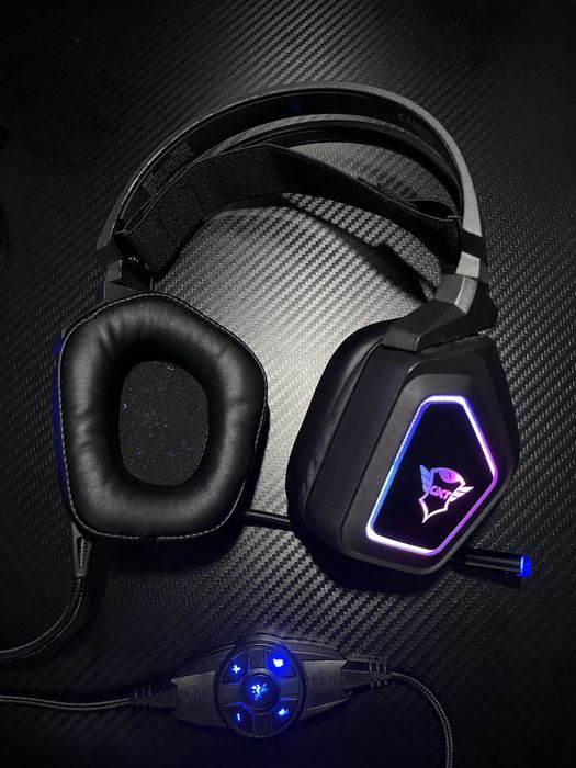 Casti gaming Trust GXT 450 BLIZZ RGB, 7.1 surround, Negru