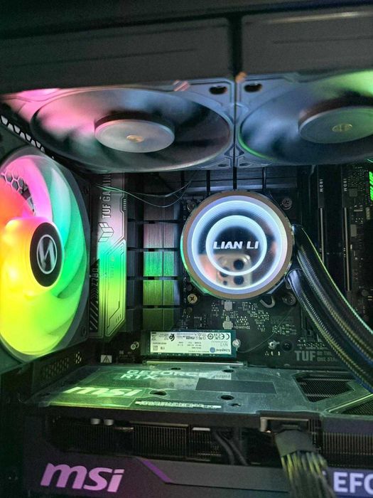 Calculator Lian Li-Cpu i9 14900k/ RTX 5070ti/32GB/SSD 1TB/Garantie/Tva