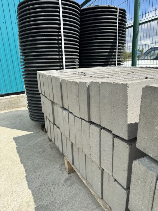 Продам бордюры дорожные и тратуарные