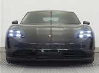 Porsche Taycan 79 kWh - Tracțiune integrală