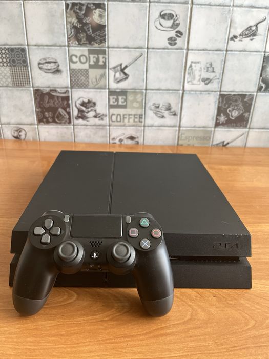 PlayStation 4 fat CUH-1108A 500 ГБ