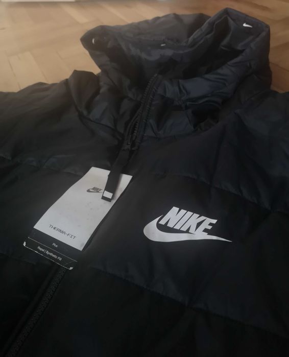 Оригинално мъжко яке Nike размер 2XL-3XL