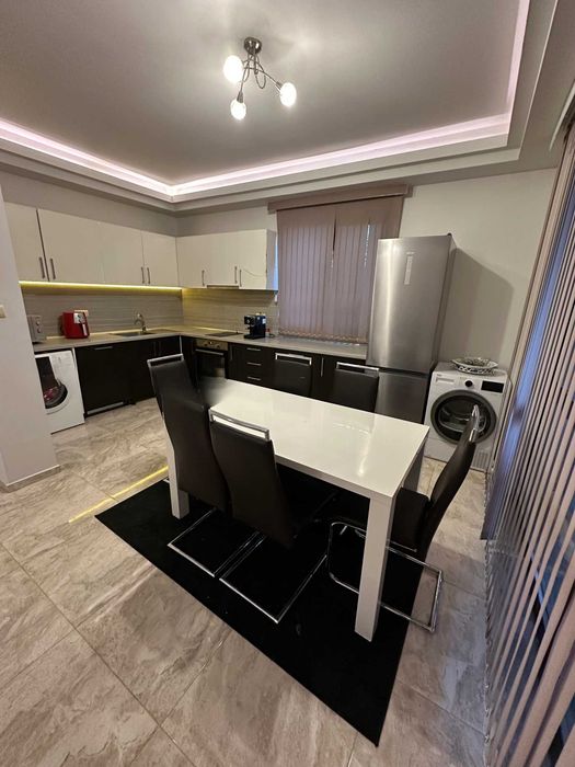 ОБЗАВЕДЕНА Къща в град Куклен