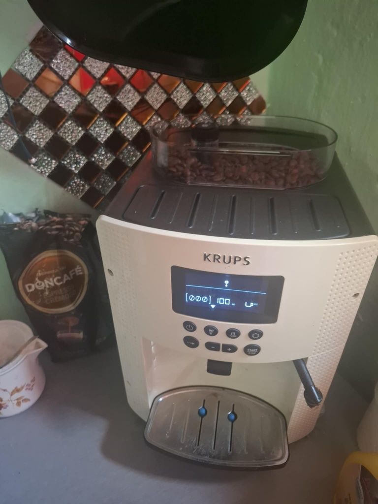 vând aparat de cafea krups