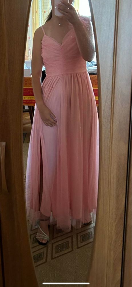 Rochie roz midi.