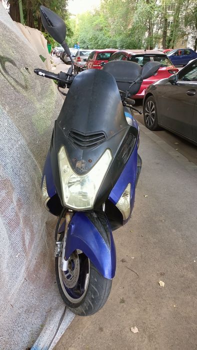 Scuter +49cc de închiriat