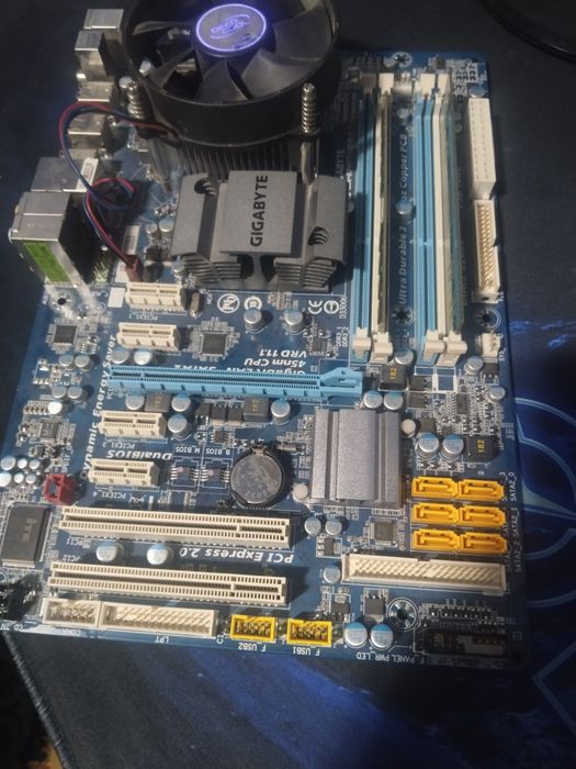 Плата +4гб ОЗУ +проц 2.5ГГц