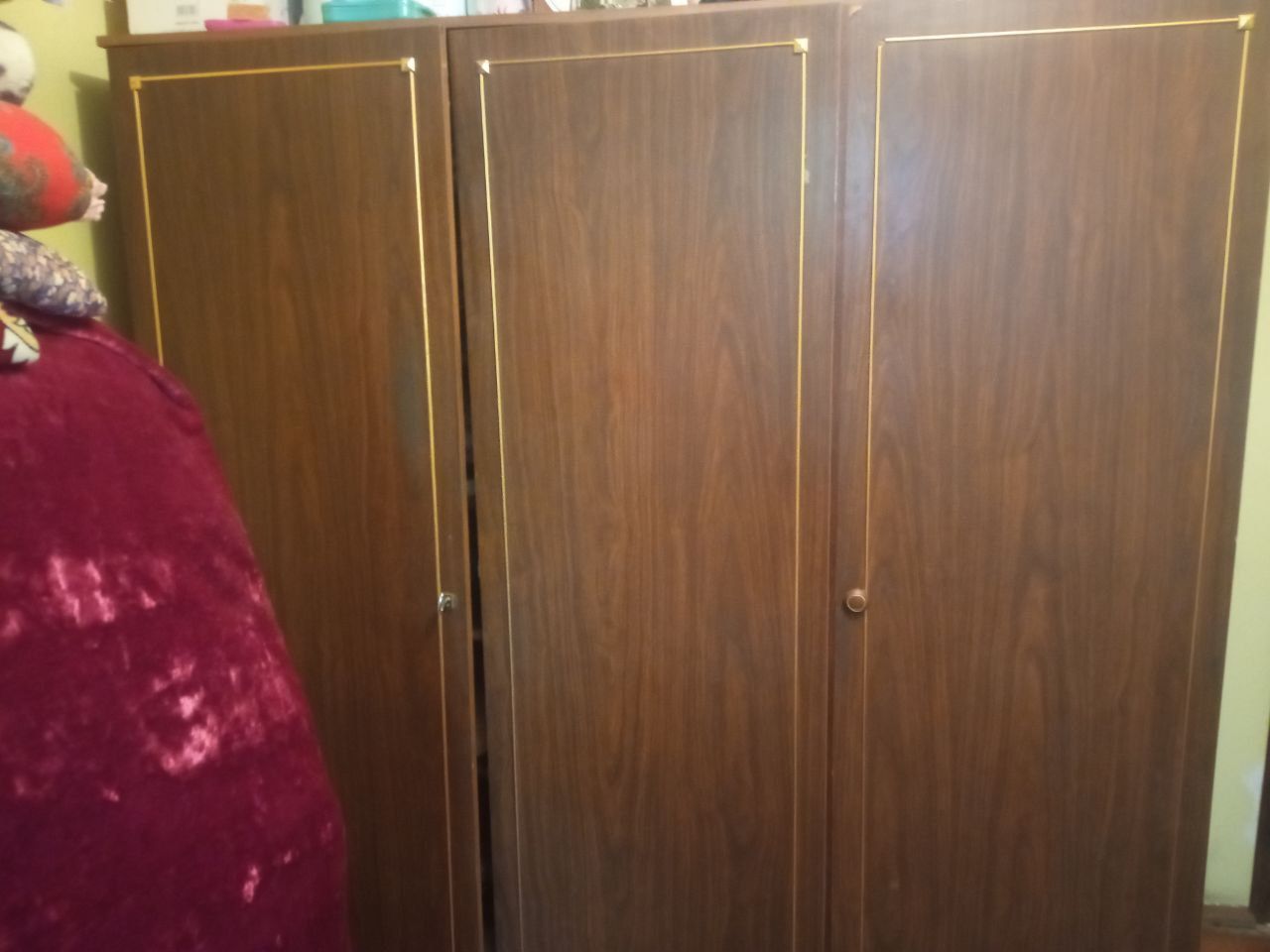 Продаю шифонер б/у