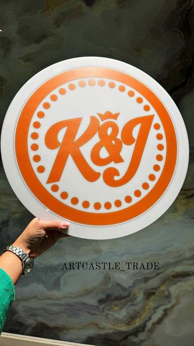 Ультрафиолетовая  печать на твердых поверхностях