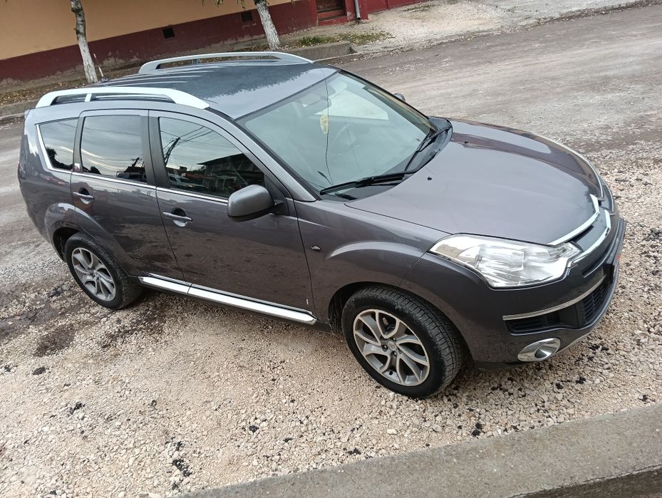 Vand Citroen C-Crosser / 4x4 / 7 Locuri