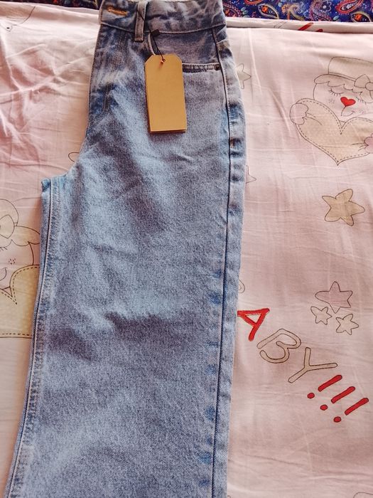 Джинсы новые женские