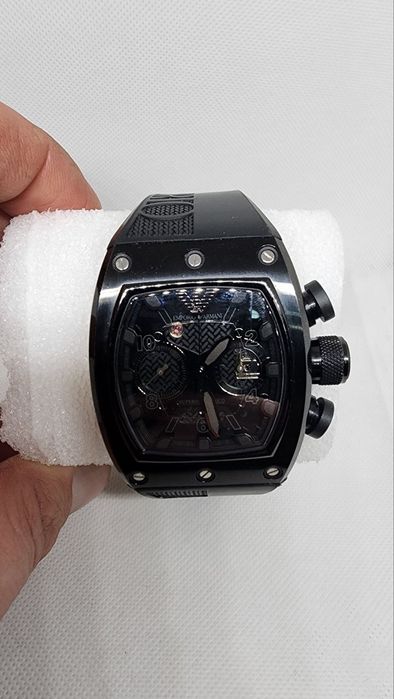 Хронограф 32 камня. механические часы.известная марка.