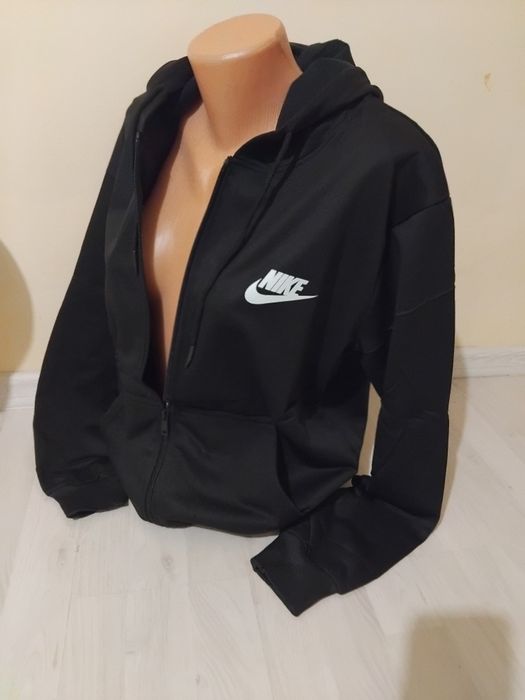 Ieftin! Bluza cu fermoar dama Nike.