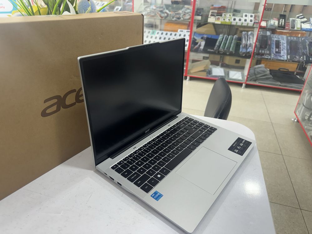 Acer aspire lite 16 eng songi avlod core i3 yangicha dizaynda keldi