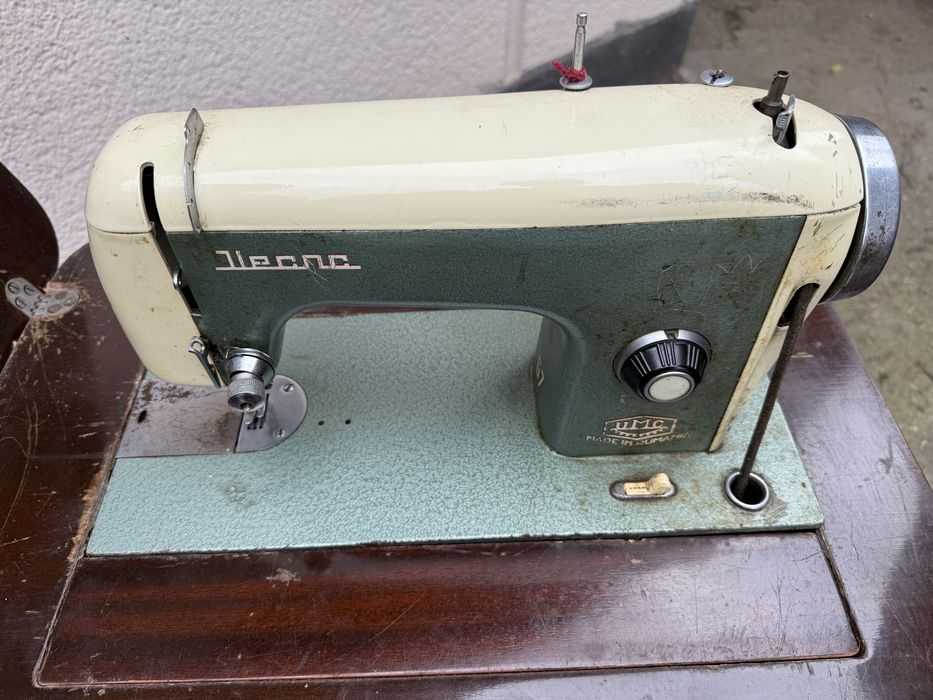 Masina de cusut vintage Ileana