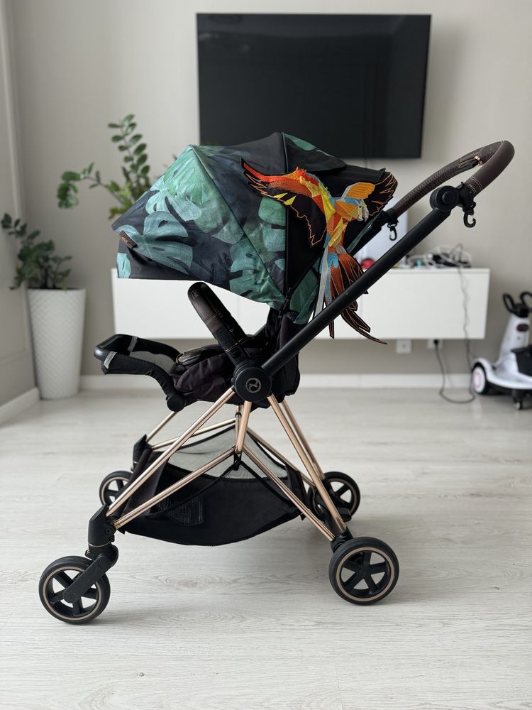 CYBEX MIOS лимитированная Black of paradise