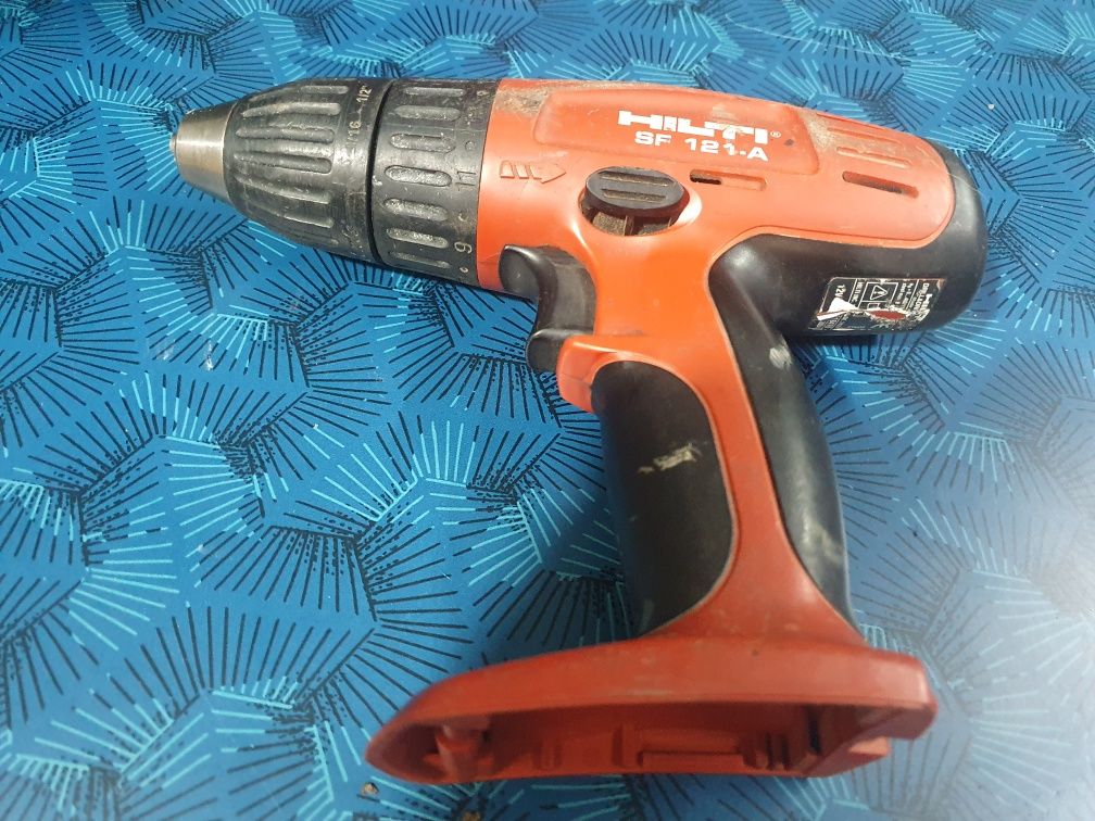 Filetanta bormasina 12v Hilti SF 121 A in stare de funcionare