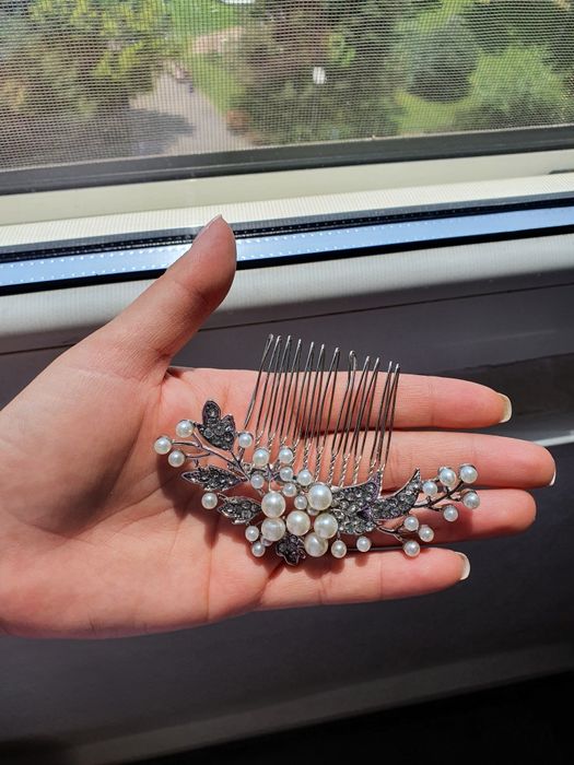 Pieptan mireasa (accesoriu par)