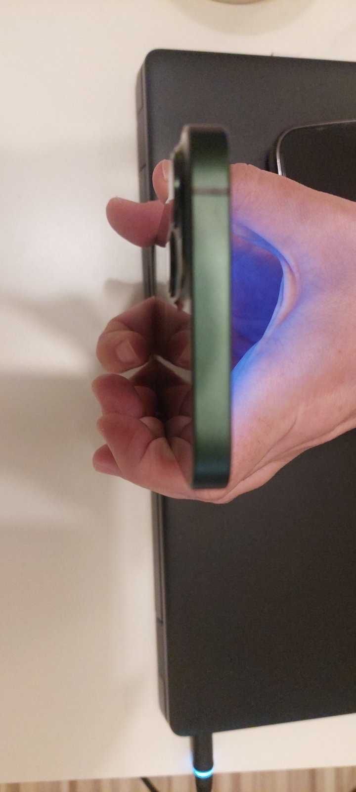 ПРОДАВАМ Iphone 13, 128 GB