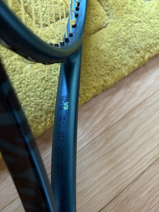 Тенис ракета WILSON BLADE V9