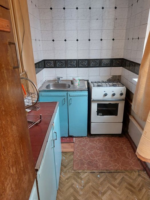 2 xonalik kvartira Arenda uzok muddatga 1 etaj kadisheva bozorga 1 ost