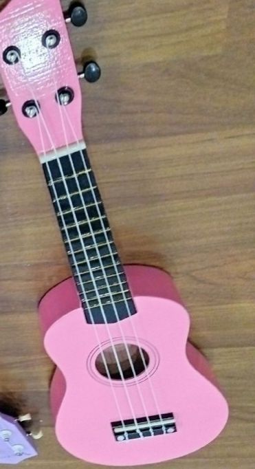 Bolajonlar uchun Ukulele gitara GAWAYA