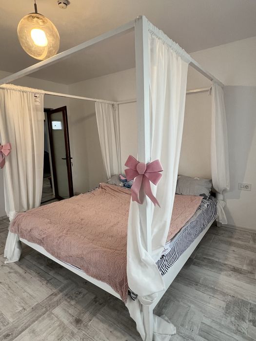 mobilier camera tineret