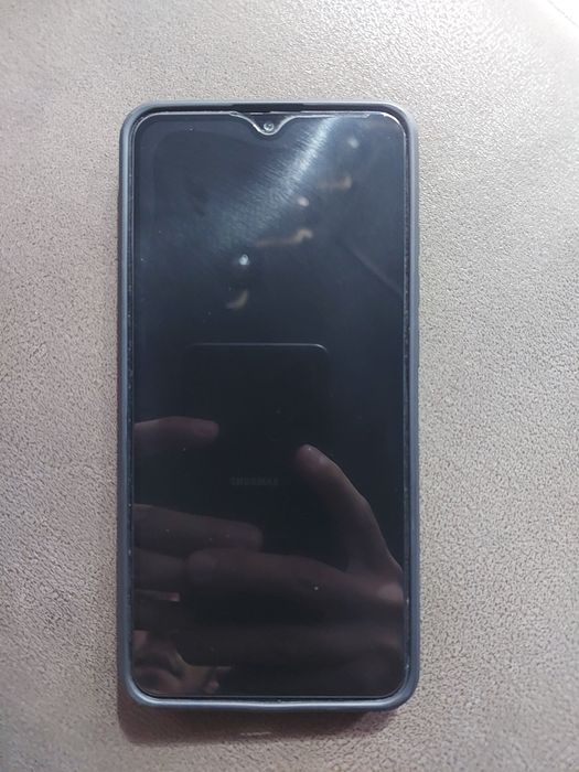 Redmi 8 Holati yahshi ishlashlari yahshi aybi yoq srochna pul kere