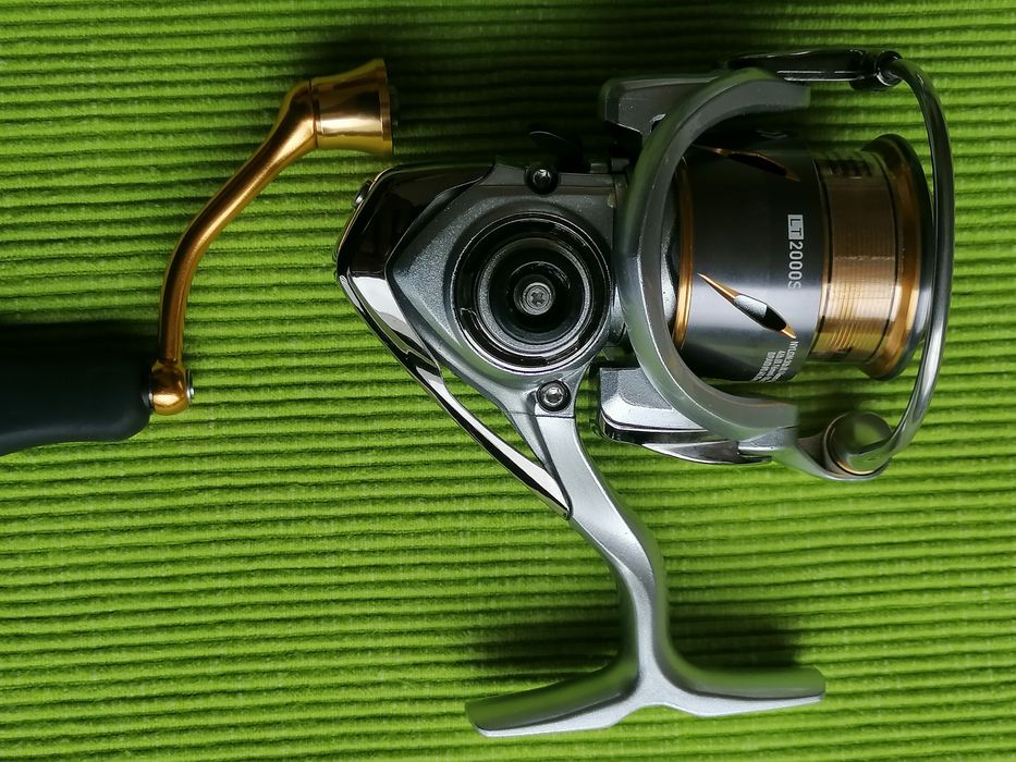 Mulinete Daiwa Freams LT 1000S si 2000S