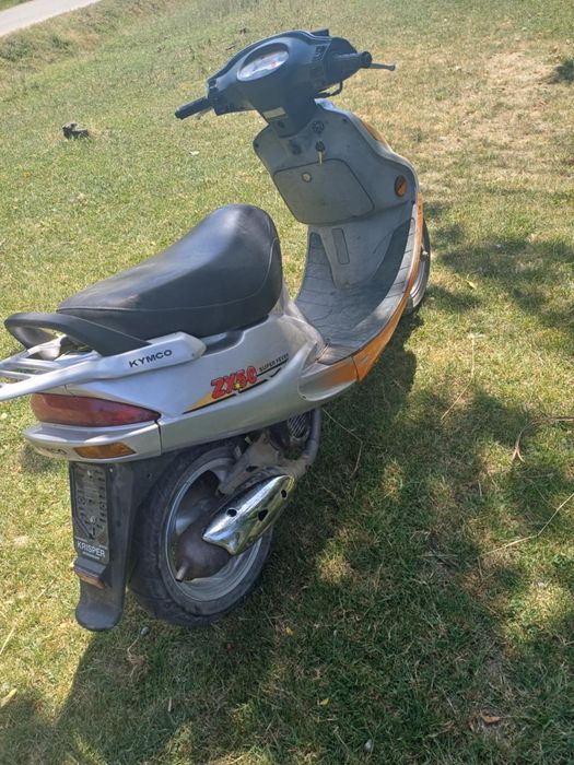 Scuter vând kymco 50 2t