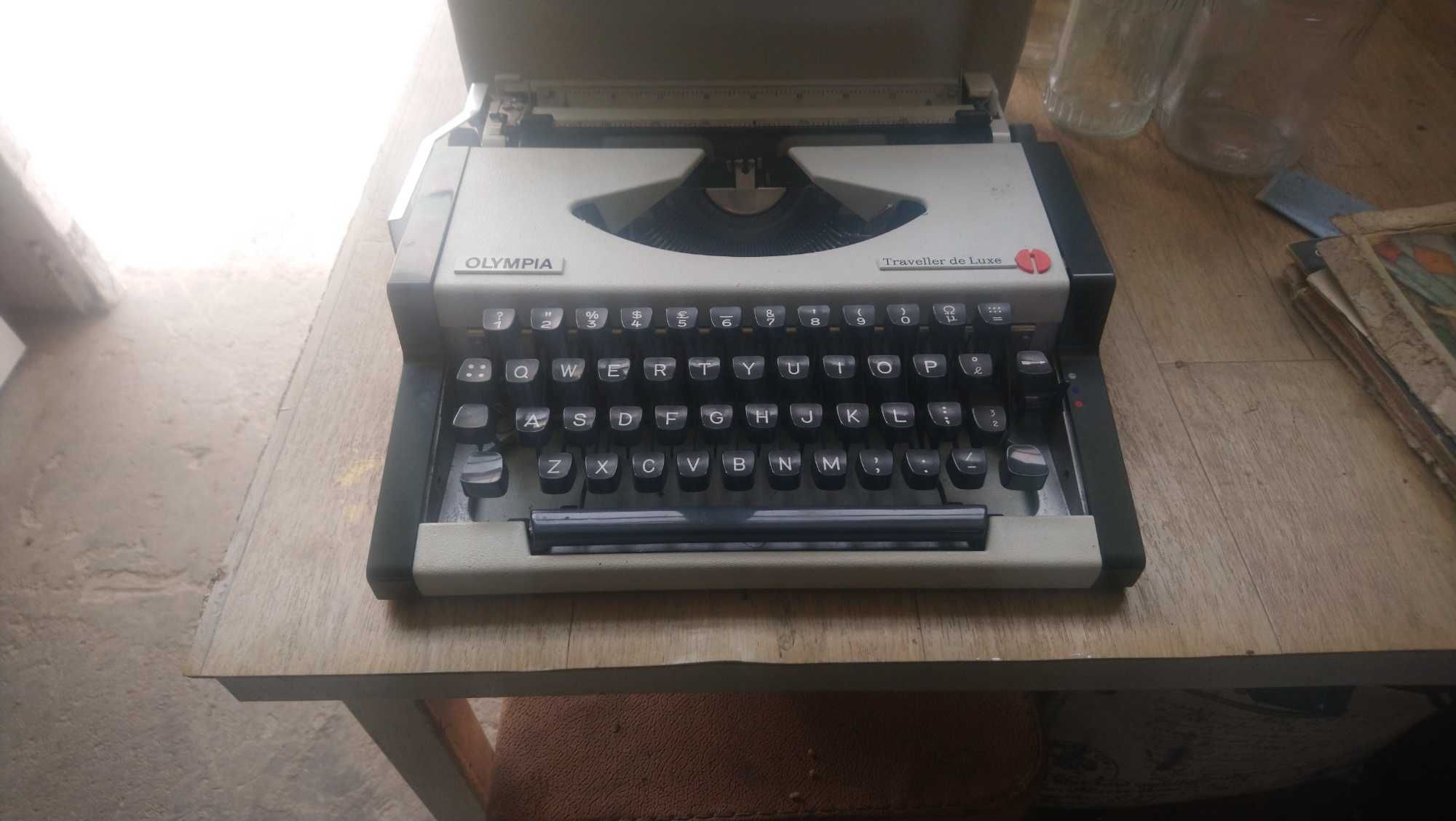 triumph masina de scris stare super si alte modele