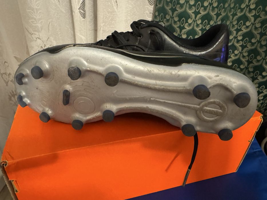 Ghete de fotbal Nike Legend 10 Club FG/MG