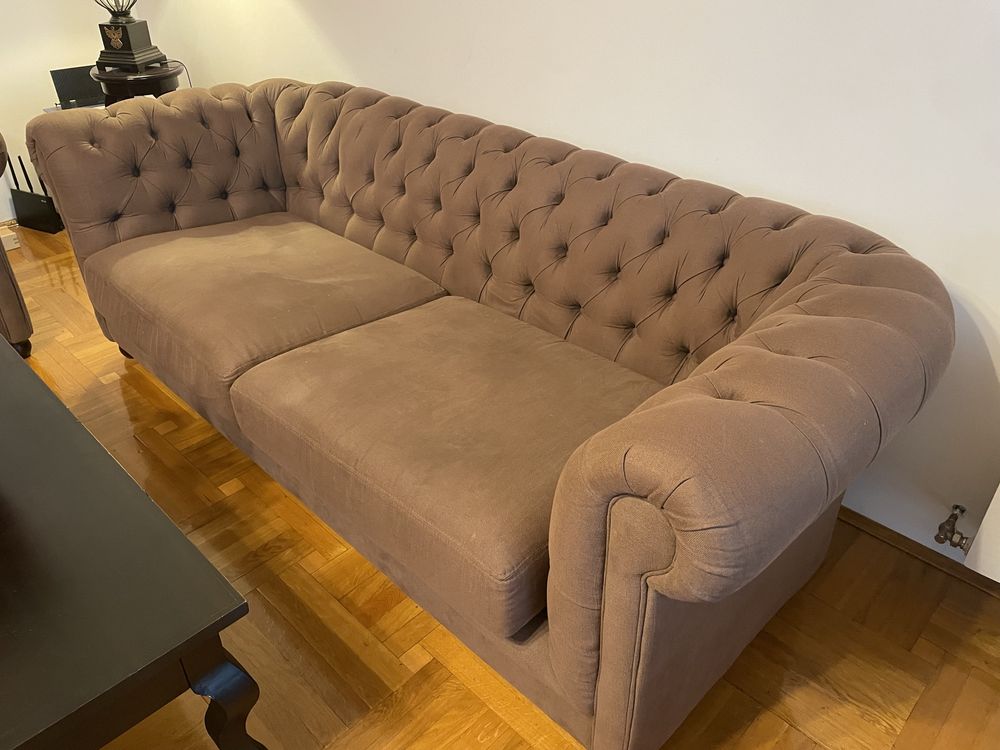 Vand 2 canapele Chesterfield