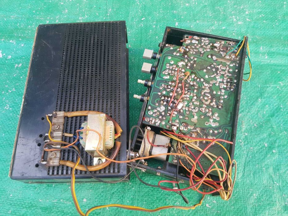 Radio vechi portabil,cosmos 3,fab.Tehnoton Iași,1977,perioada comunist