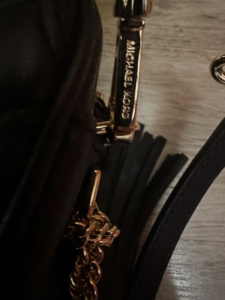 Черна дамска чанта Michael Kors