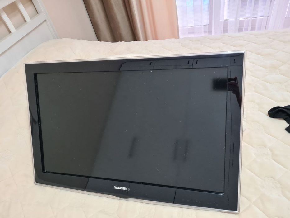 Телевизор Samsung 32”