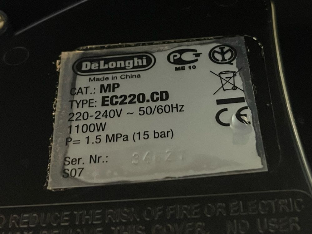 Кафемашина DeLonghi EC220.CD - 6 месеца гаранция !