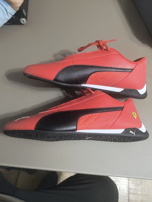Adidași Puma Ferrari Nr 46 dar se potrivesc mai bine pe 45