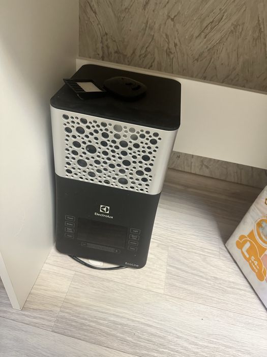 продам увлажнитель воздуха